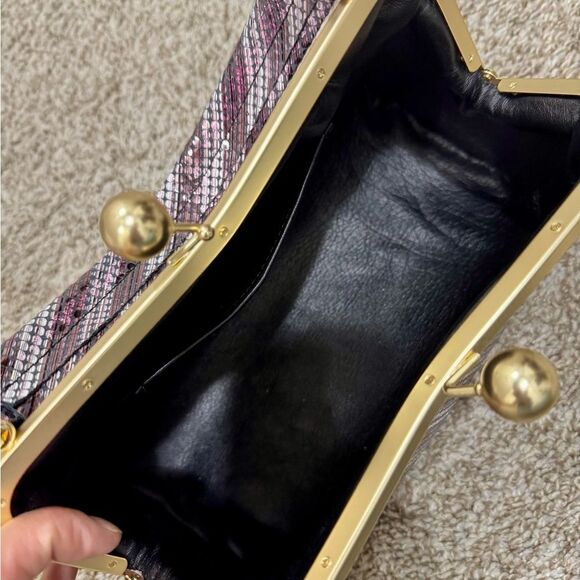 Sequin Embossed Genuine Leather Kisslock Baguette Bag/Shoulder Bag/Crossbody - Picture 14 of 15